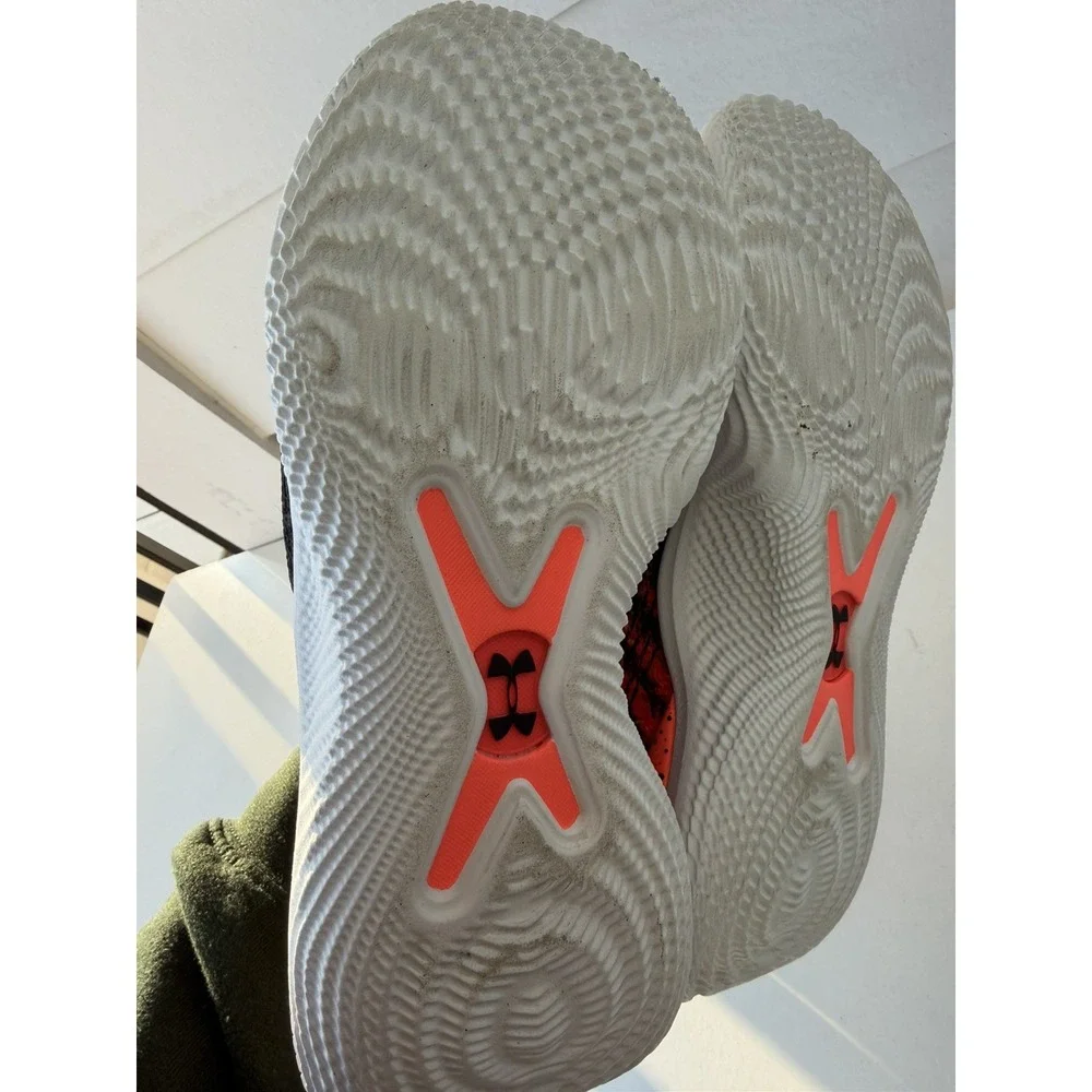 Under Armour product pair